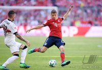 Fussball 1. Bundesliga Saison 17/18: FC Bayern Muenchen -  VfB Stuttgart