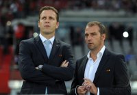 Fussball International EM 2012 Qualifikationsspiel:  DFB Teammanager Oliver Bierhoff mit Co Trainer Hansi Flick