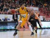 Basketball 1. Bundesliga 2012/2013:  Walter Tigers Tuebingen -Artland Dragons