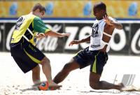 Training of the Brazilean National Beach Soccer Team