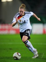 Fussball: International, Frauen Laenderspiel: Deutschland, KULIG am Ball