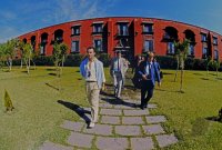 Fussball Vorschau WM 1986:  Beckenbauer besichtigt Hotel
