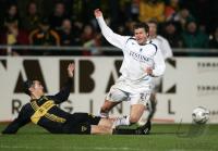 Fussball 2. Bundesliga: Aachen - 60 Muenchen, Zweikampf