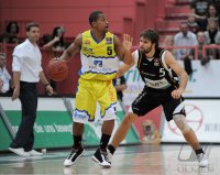 Basketball  1. Bundesliga  10/11  Walter Tigers Tuebingen - Phoenix Hagen