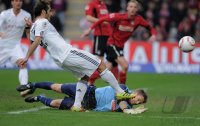 Fussball 1. Bundesliga  Saison 2010/2011:  SC Freiburg - FC Bayern Muenchen