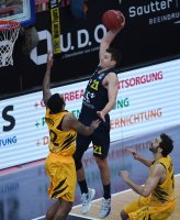 Basketball 1. Bundesliga 16/17 Hauptrunde: Walter Tigers Tuebingen - Alba Berlin