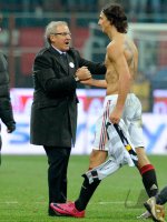 FUSSBALL SERIE A: Trainer Luigi Delneri (li, Juve) mit Zlatan Ibrahimovic (AC Mailand)