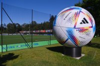 Uebergrossser Adidas WM Ball 2022 Al Rihla am Home of FIFA in Zuerich
