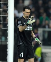 FUSSBALL INTERNATIONAL CHL VIERTELFINALE 12/13: Juventus Turin - FC Bayern Muenchen