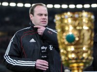 Fussball DFB Pokal 10/11 :  Sportdirektor Christian Nerlinger (FC Bayern Muenchen) vor dem DFB POKAL