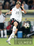 Fussball Deutschland, PODOLSKI Einzelaktion am Ball