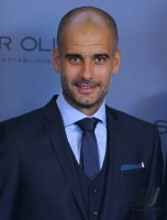 Fussball 1. Bundesliga 2013/2014: S. Oliver Einkleidung FC Bayern Muenchen