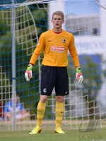 FUSSBALL 1. Bundesliga 2013/2014: Torwart Daniel Batz (SC Freiburg)