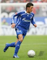 Fussball 1. Bundesliga: Schalke, OEZIL Einzelaktion