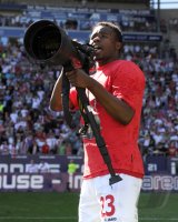 2. Fussball Bundesliga : AUGSBURG JUBEL NACH DEM AUFSTIEG IN DIE ERSTE 1. BL