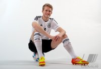 Andre SCHUERRLE (Deutschland) posiert im exklusiven Pressefoto ULMER Shooting im Nationaltrikot