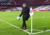 Fussball 1. Bundesliga Saison 21/22: FC Bayern Muenchen - Borussia Moenchengladbach