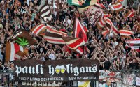 Fussball: 1. Bundesliga Saison 2010/2011: Leverkusen - St. Pauli