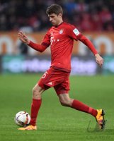 Fussball 1. Bundesliga 15/16: FC Augsburg - FC Bayern Muenchen