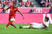 Fussball 1. Bundesliga Saison 15/16: FC Bayern Muenchen - VfB Stuttgart