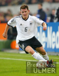 Fussball Nationalmannschaft, Freier Einzelaktion