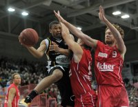 Basketball  1. Bundesliga  11/12  Walter Tigers Tuebingen - LTI Giessen 46ers