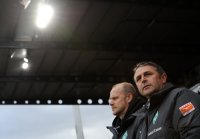 1. Fussball Bundesliga: (v. li.) Trainer Thomas Schaaf mit Manager Klaus Allofs (SV Werder Bremen)