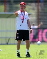 Fussball 1. Bundesliga: Trainer Jupp Heynckes  (FC Bayern Muenchen)