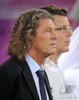 Fussball AFC Asian Cup 2011 Eroeffnungsspiel: Trainer Bruno Metsu (Katar)