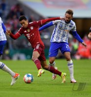 Fussball 1. Bundesliga Saison 21/22: FC Bayern Muenchen -  Hertha BSC Berlin