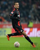 Fussball: 1. Bundesliga Saison 2010/2011: Leverkusen, DERDIYOK am Ball