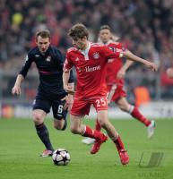 FUSSBALL  International CHL 09/10:   FC Bayern  Muenchen - Olympique Lyon