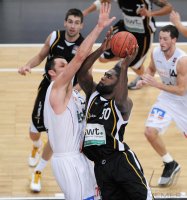 Basketball  1. Bundesliga  10/11   Walter Tigers Tuebingen - LTi Giessen 46ers