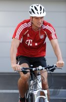 Fussball 1. Bundesliga: Die Mannschaft des FCB macht eine Fahrrad Tour mit dem Mountainbike