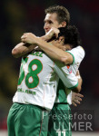 Fussball DFB-Pokal: Bremen - Leverkusen, Jubel KLOSE und VALDEZ