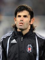 FUSSBALL CHAMPIONS LEAGUE:  Besiktas Istanbul, Uezuelmez