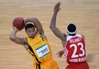 Basketball 1. Bundesliga 13/14:  Walter Tigers Tuebingen - FC Bayern Muenchen