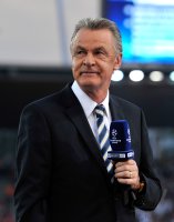 Fussball CHL  Saison 2011/2012:  Trainer Ottmar HITZFELD (Schweiz)