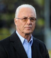 Fussball: 1. Bundesliga Saison 2010/2011: BECKENBAUER