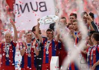 Fussball, 1. Bundesliga  Saison 13/14: JUBEL FC Bayern Muenchen