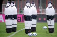 1. Fussball Bundesliga : Torwarttrainer Walter Junghans