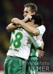 Fussball DFB-Pokal: Bremen - Leverkusen, Jubel KLOSE und VALDEZ