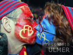 FUSSBALL CHL   FC Basel - FC Liverpool  FCB Fans Kssen sich