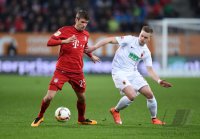 Fussball 1. Bundesliga 15/16: FC Augsburg - FC Bayern Muenchen