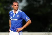 FUSSBALL, 1. BUNDESLIGA, SAISON 2010/2010: Schalke: METZELDER
