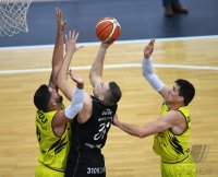 Barmer 2. Basketball Bundesliga  18/19: Tigers Tuebingen - Nuernberg Falcons BC