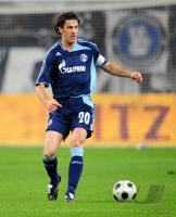 FUSSBALL UEFA CUP: Schalke, KRSTAJIC Einzelaktion