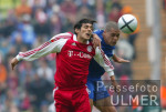Fussball 1. Bundesliga: Muenchen-Schalke, Zweikampf