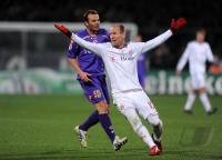 FUSSBALL  International CHL 09/10 :  Arjen Robben (FCB) Jubel vor Cristiano Zanetti (Florenz)