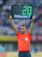 FUSSBALL  Olympia 2008   Vorrunde  Maenner Kamerun - Italien